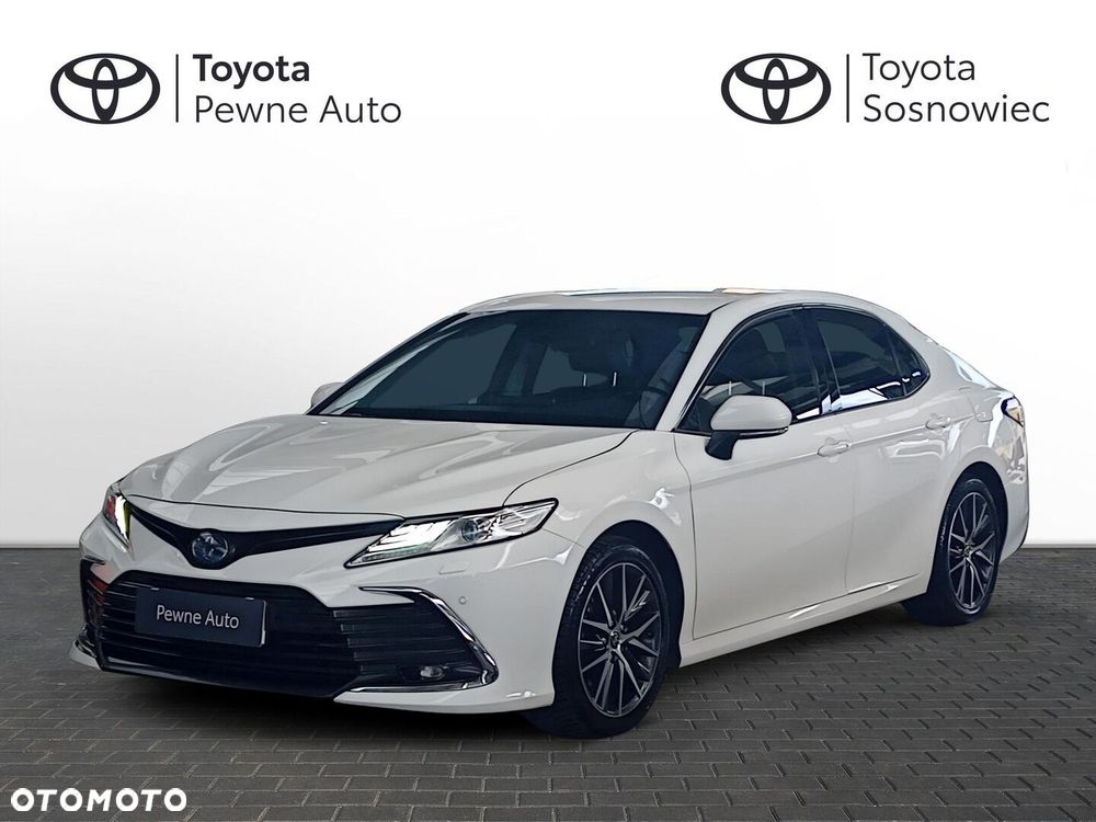 Toyota Camry - 1