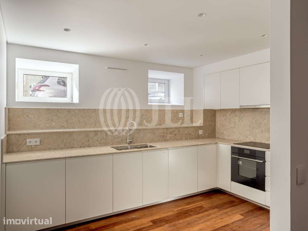 Apartamento T3 duplex com pátio no Palmira 28 Lisboa - Grande imagem: 3/38