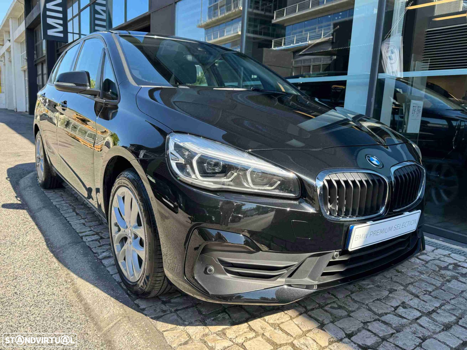 BMW 225xe Active Tourer - 3