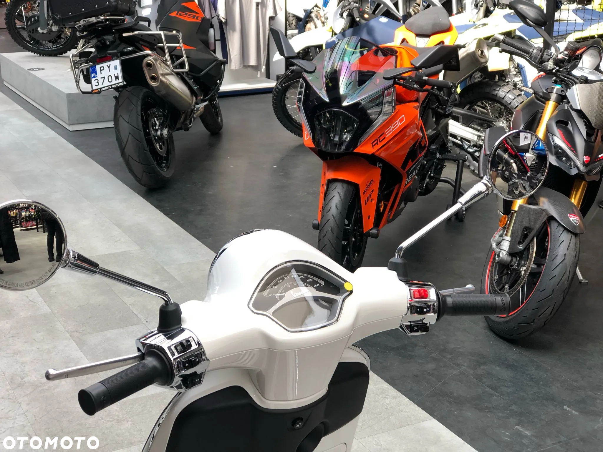 Vespa Primavera - 13