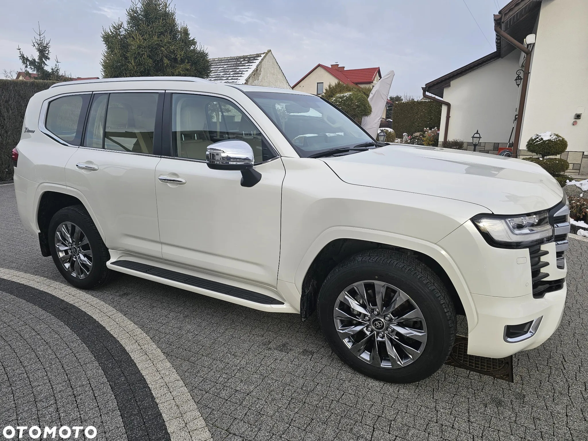 Toyota Land Cruiser - 5