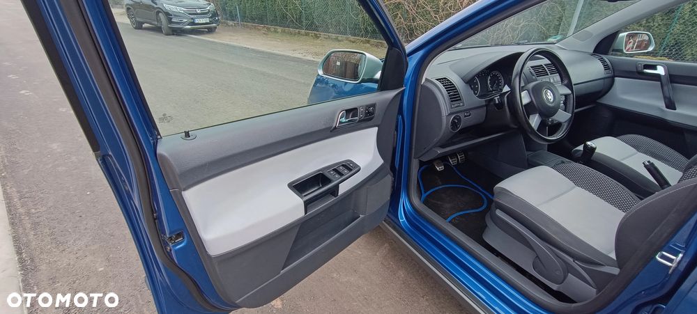 Volkswagen Polo Cross - 11