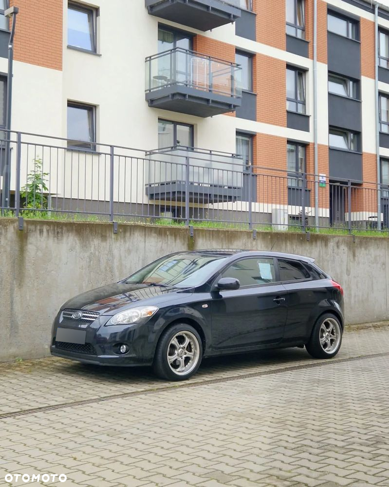 Kia Ceed - 3