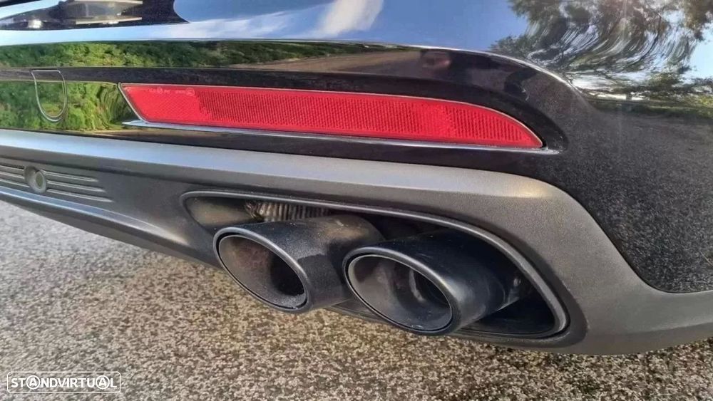 Porsche Panamera Sport Turismo 4 - 21