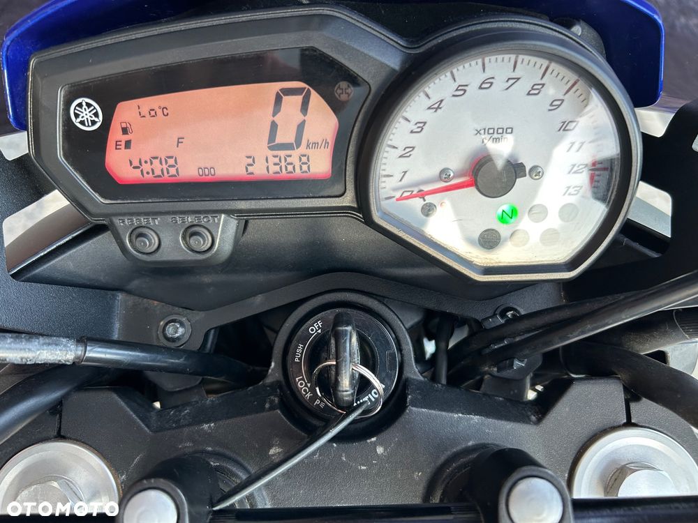 Yamaha FZ8 - 7