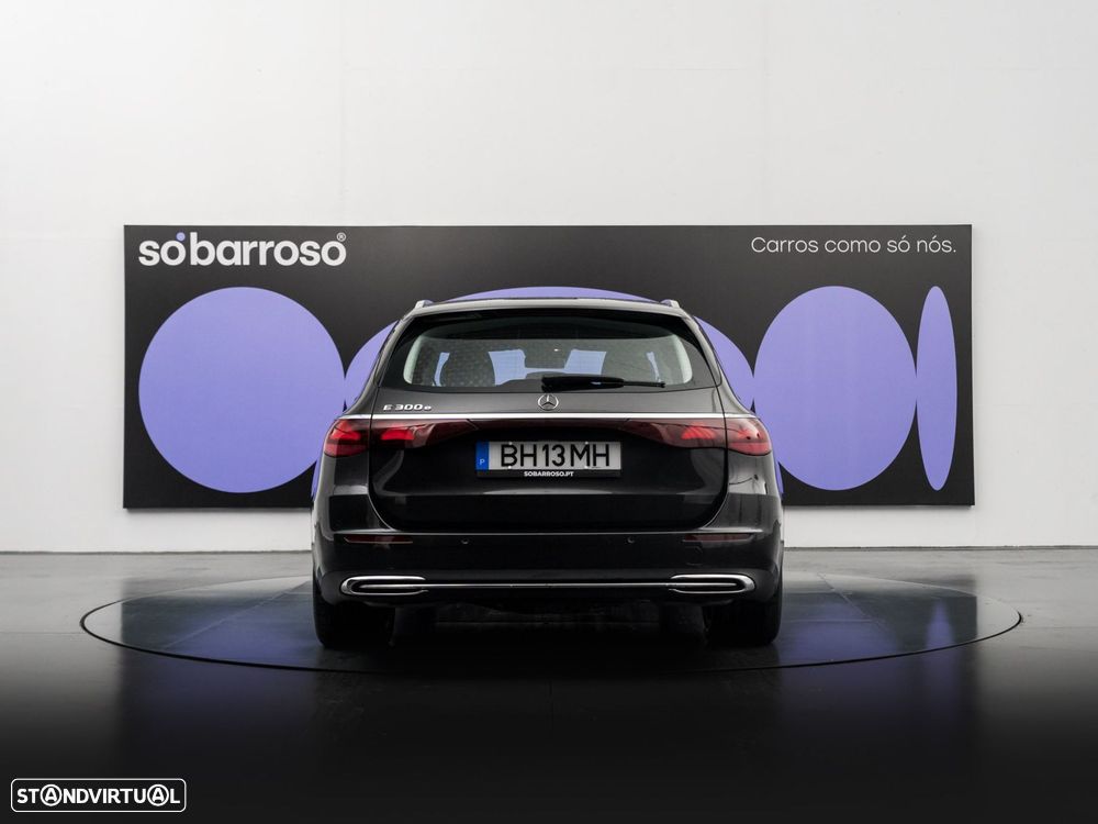 Mercedes-Benz E 300 - 5