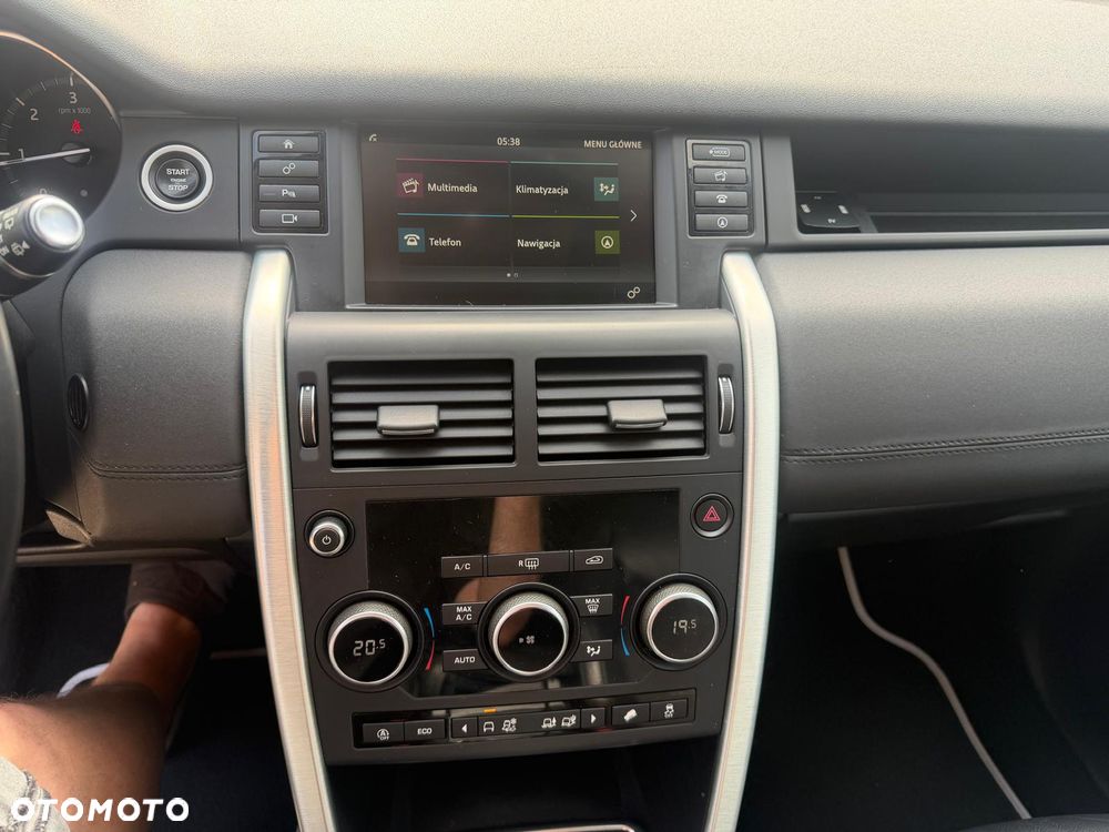 Land Rover Discovery Sport D150 - 8