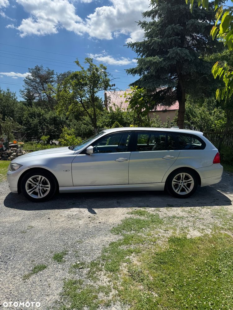 BMW Seria 3 318i - 2