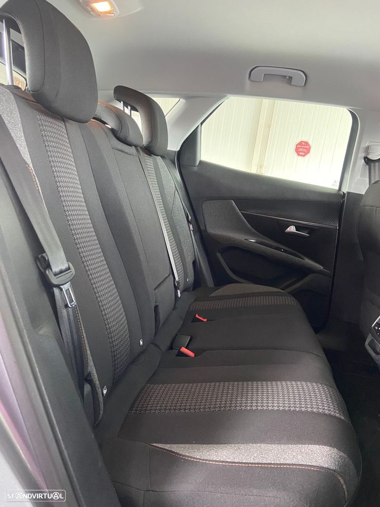 Peugeot 3008 1.5 BlueHDi Active Pack EAT8 - 33