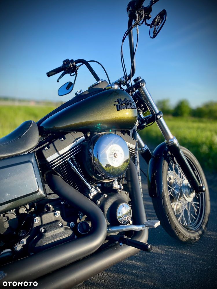 Harley-Davidson Dyna Street Bob - 1