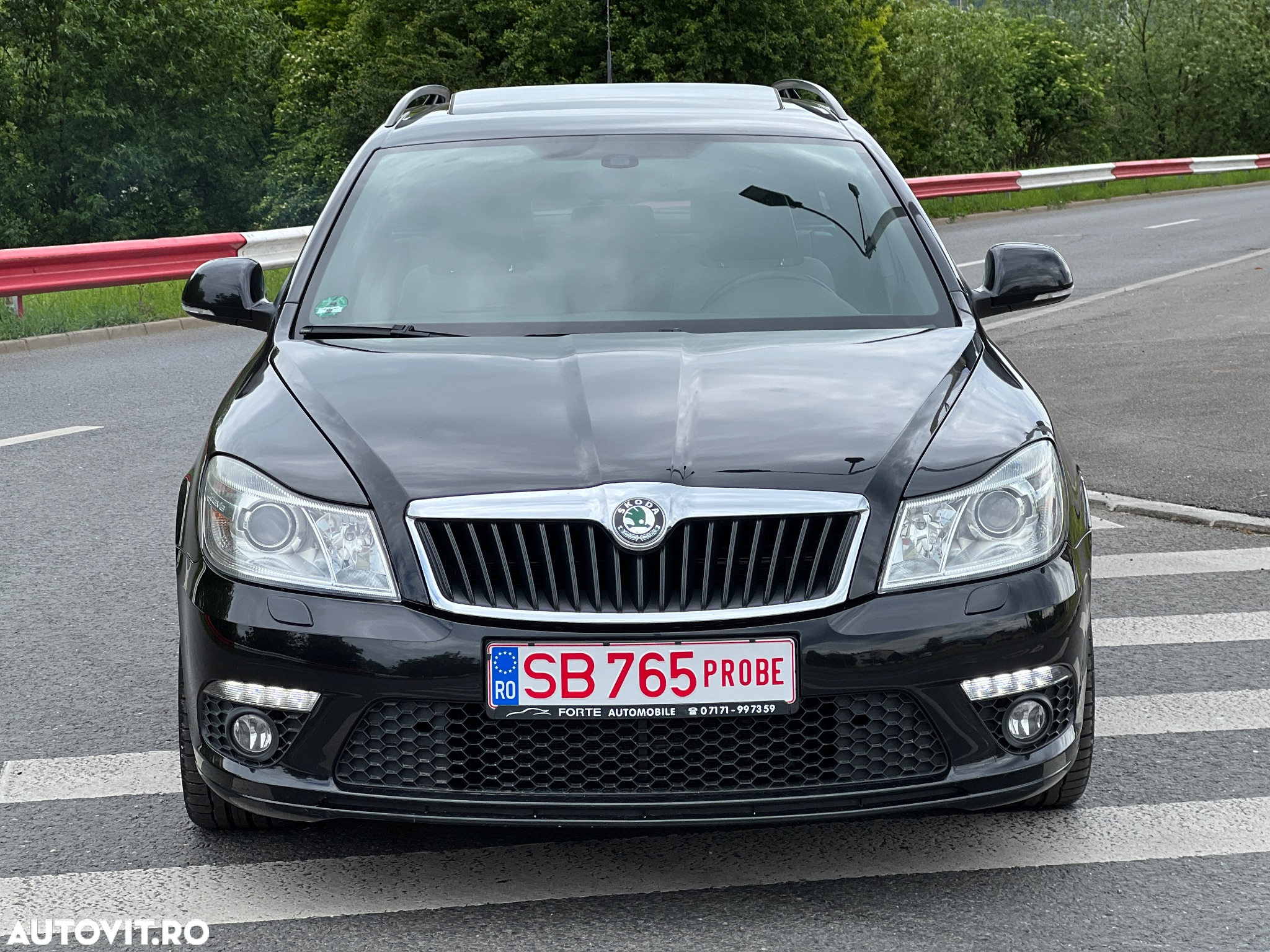Skoda Octavia Combi 2.0 TDI RS - 7