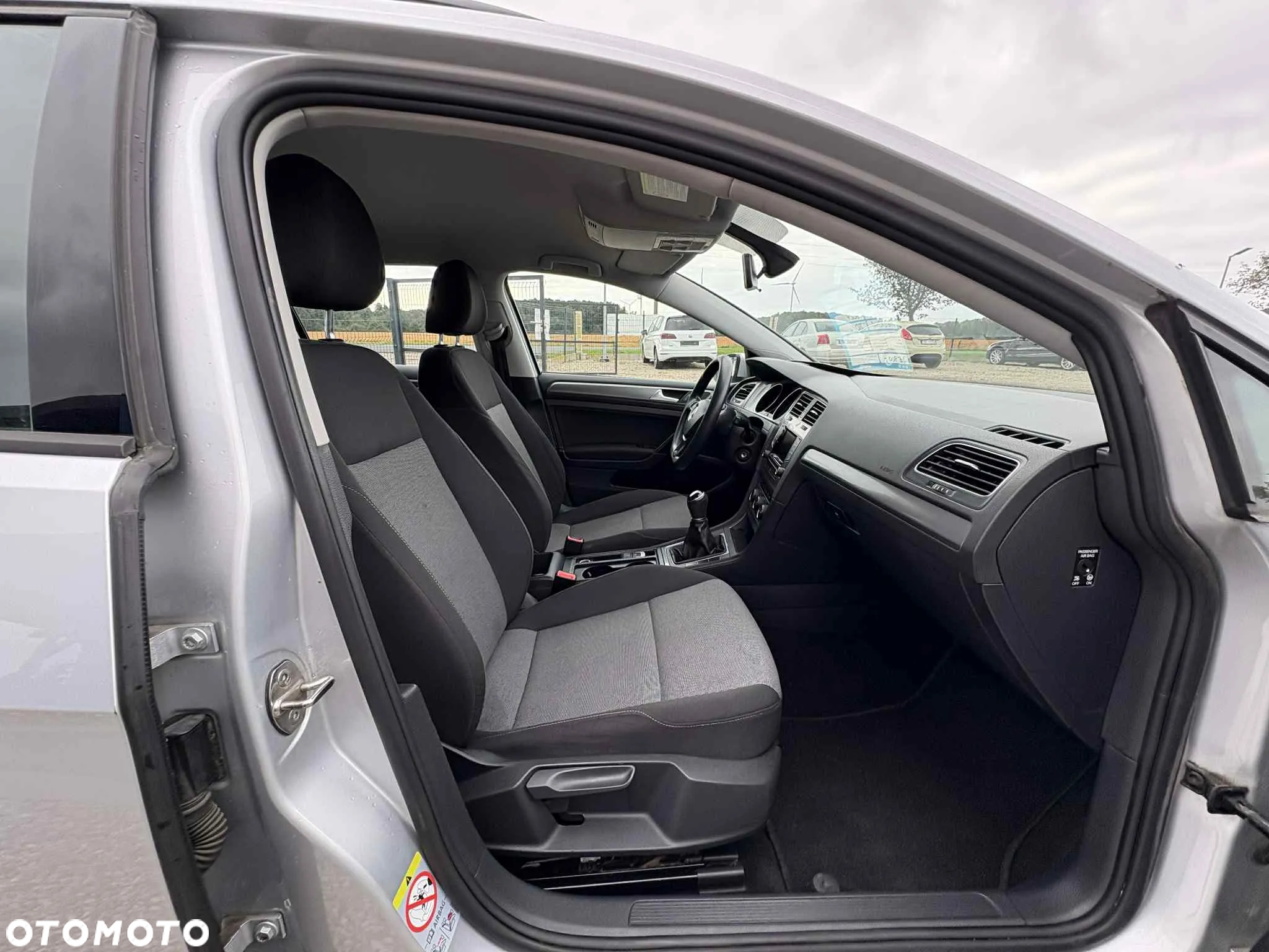 Volkswagen Golf VII 1.6 TDI BMT Comfortline - 8