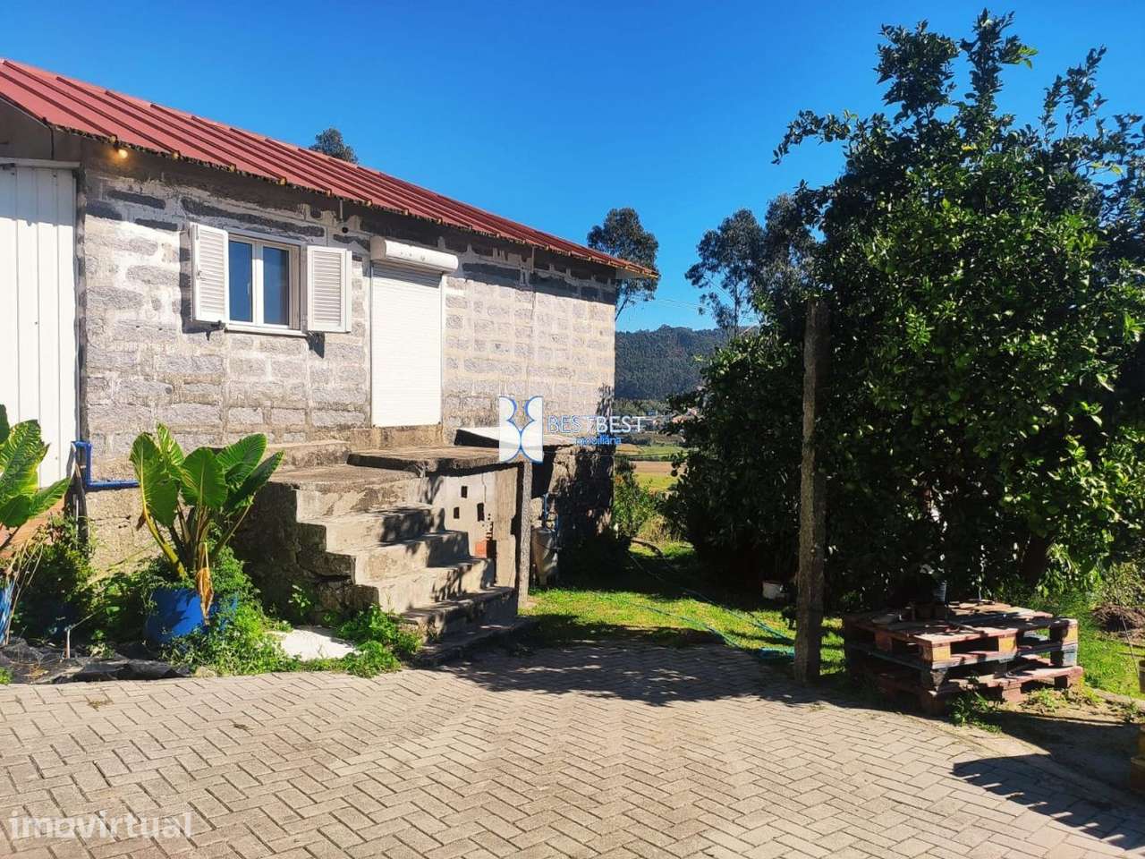 MORADIA INDEPENDENTE, PARA REABILITAÇÃO, TERRENO 2.900M2, TELHADO,15 - Grande imagem: 2/30