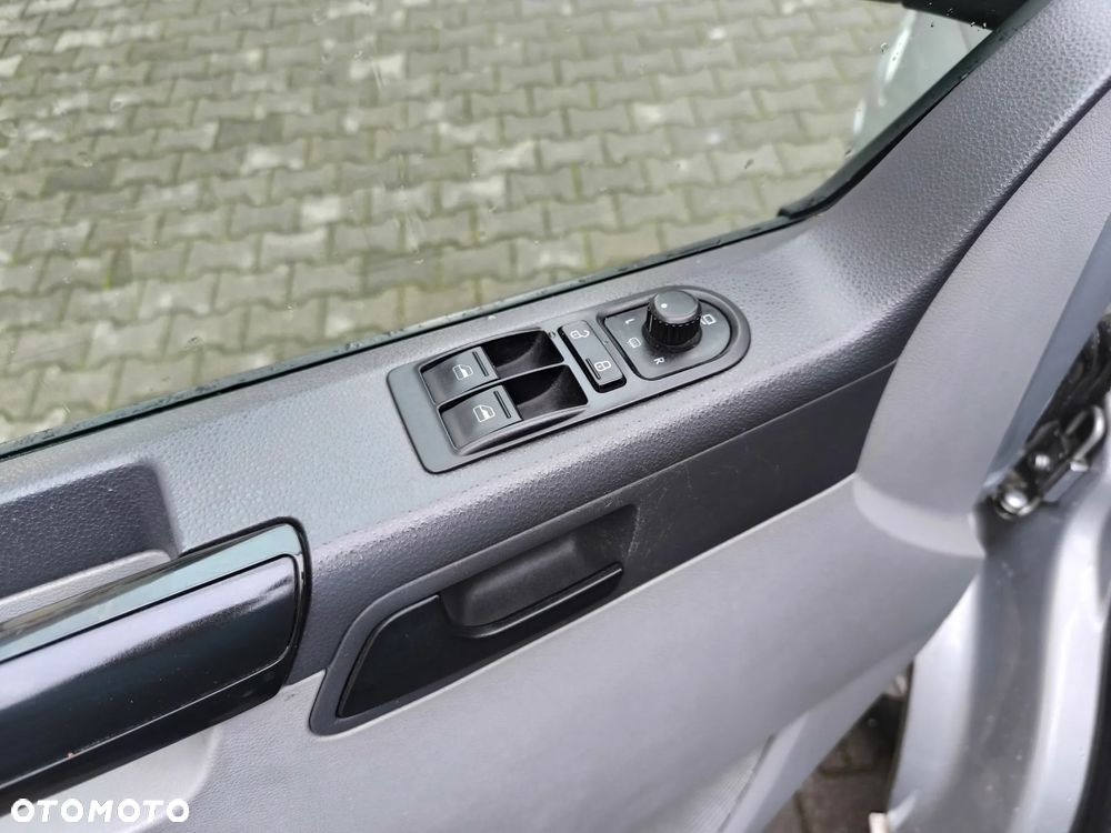 Volkswagen Transporter T5 L2H1 Long - 8
