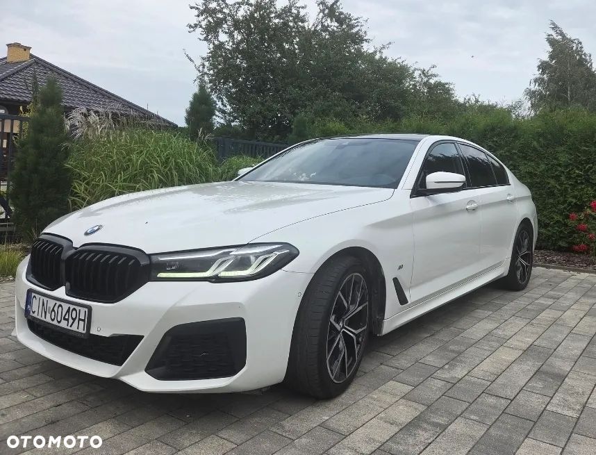 BMW Seria 5 520d xDrive - 1