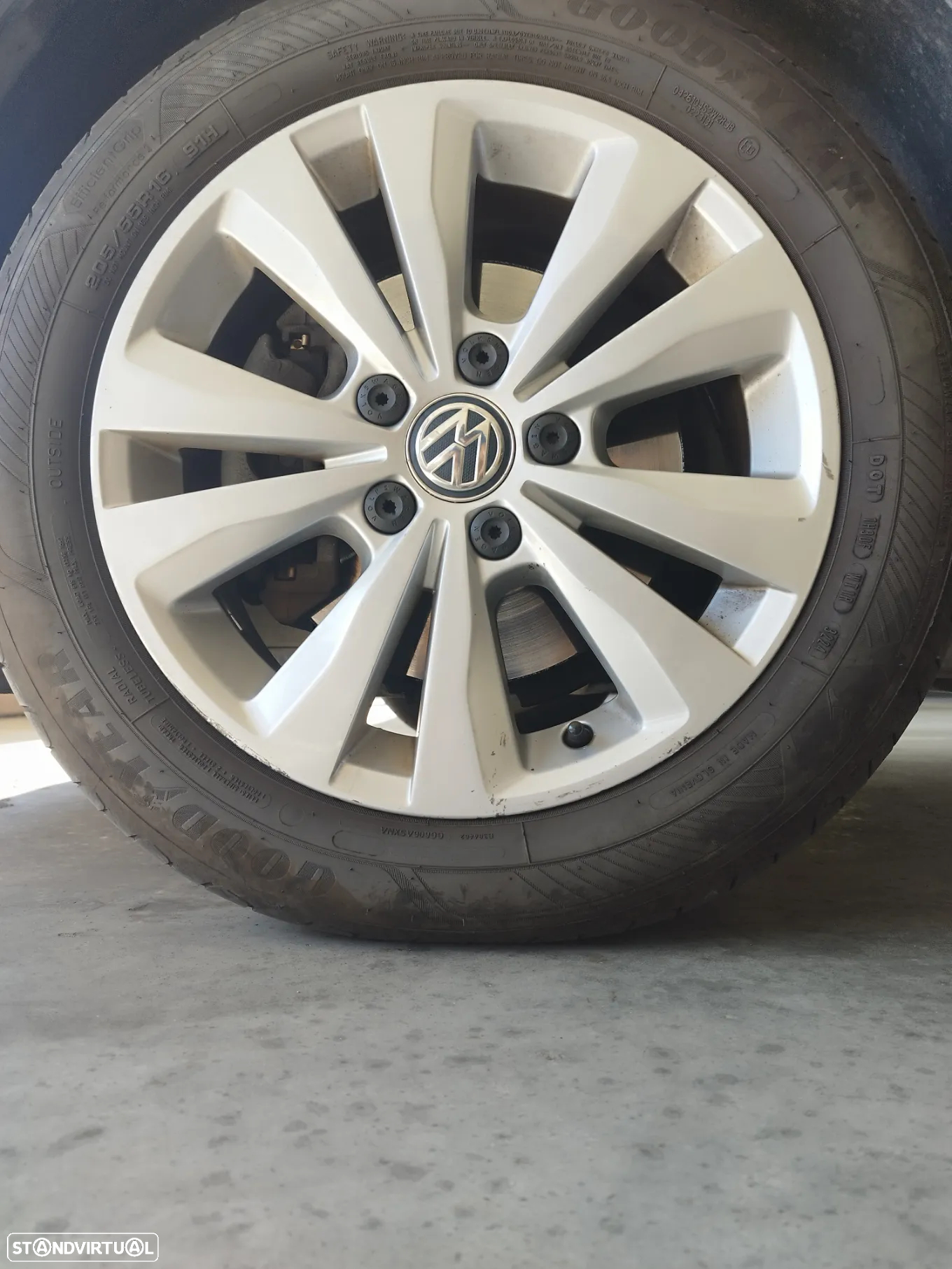 VW Golf 1.6 TDi Confortline - 7
