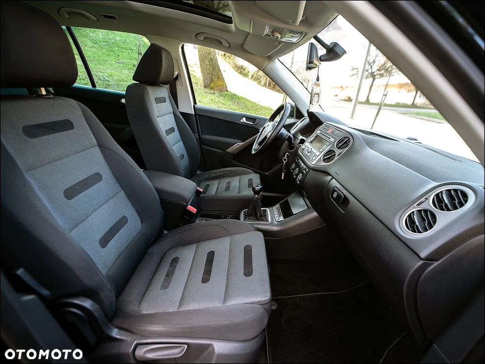 Volkswagen Tiguan - 21