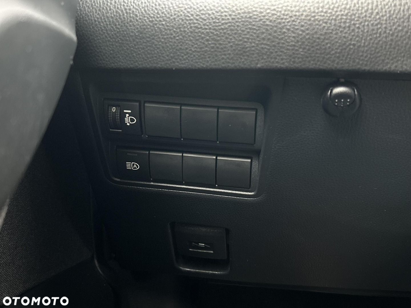 Toyota Yaris Hybrid 1.5 Comfort - 23
