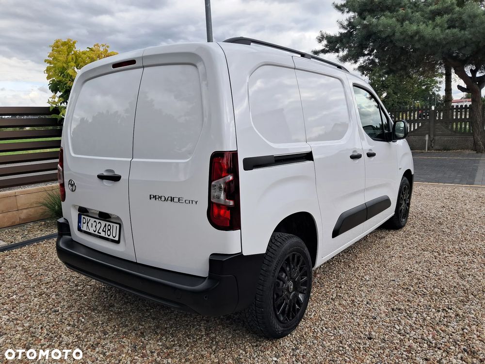 Toyota PROACEcity - 9
