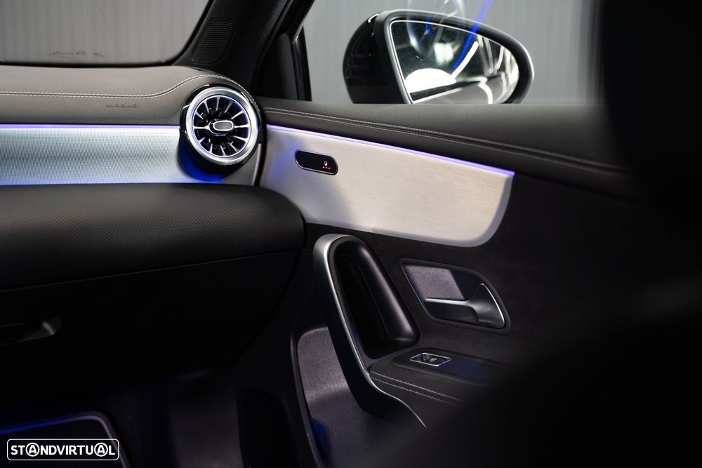 Mercedes-Benz A 250 Limousine e 8G-DCT - 37