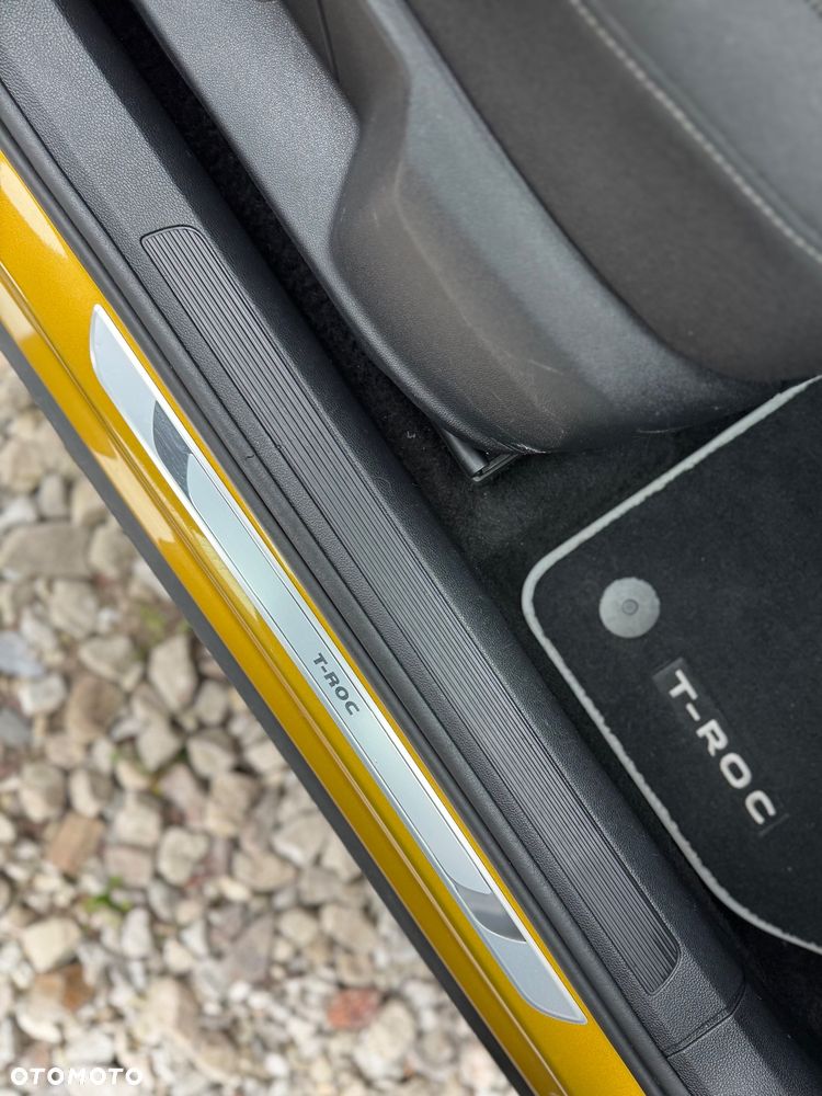 Volkswagen T-Roc - 8