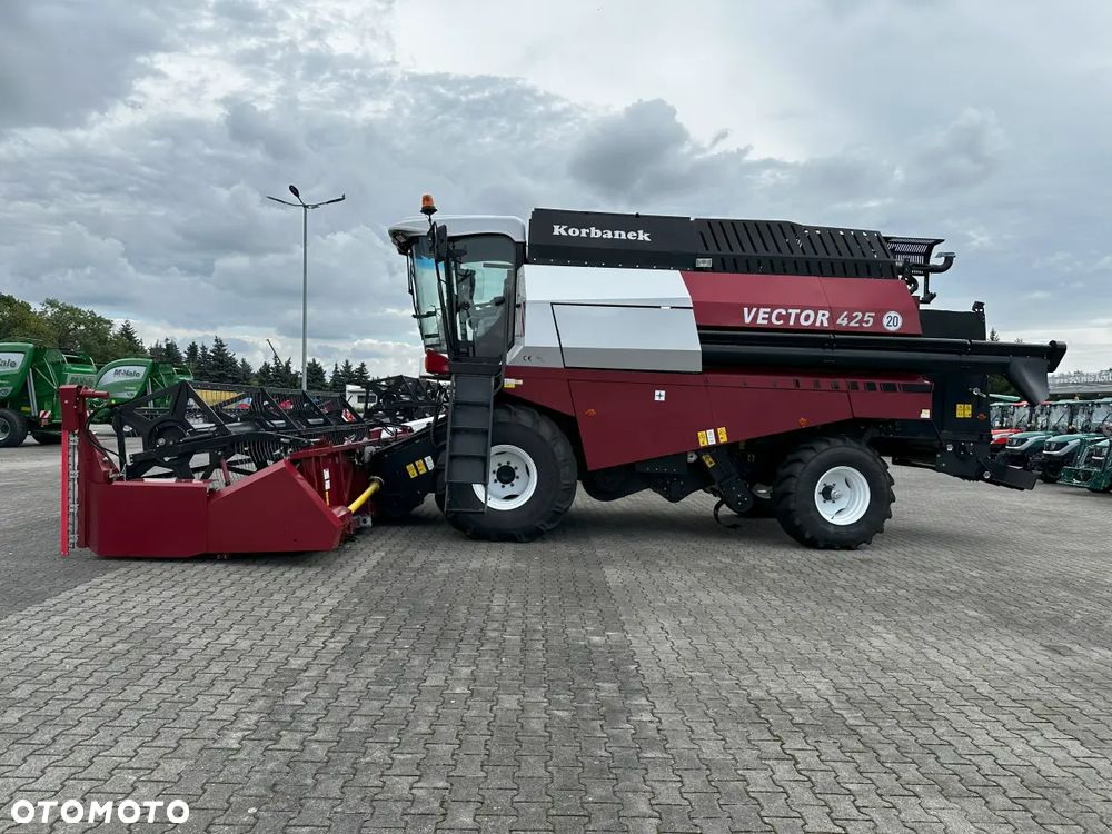 Rostselmash Vector 425 - 6