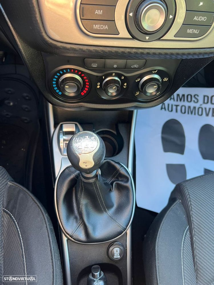 Alfa Romeo MiTo 1.3 JTD Distinctive - 26