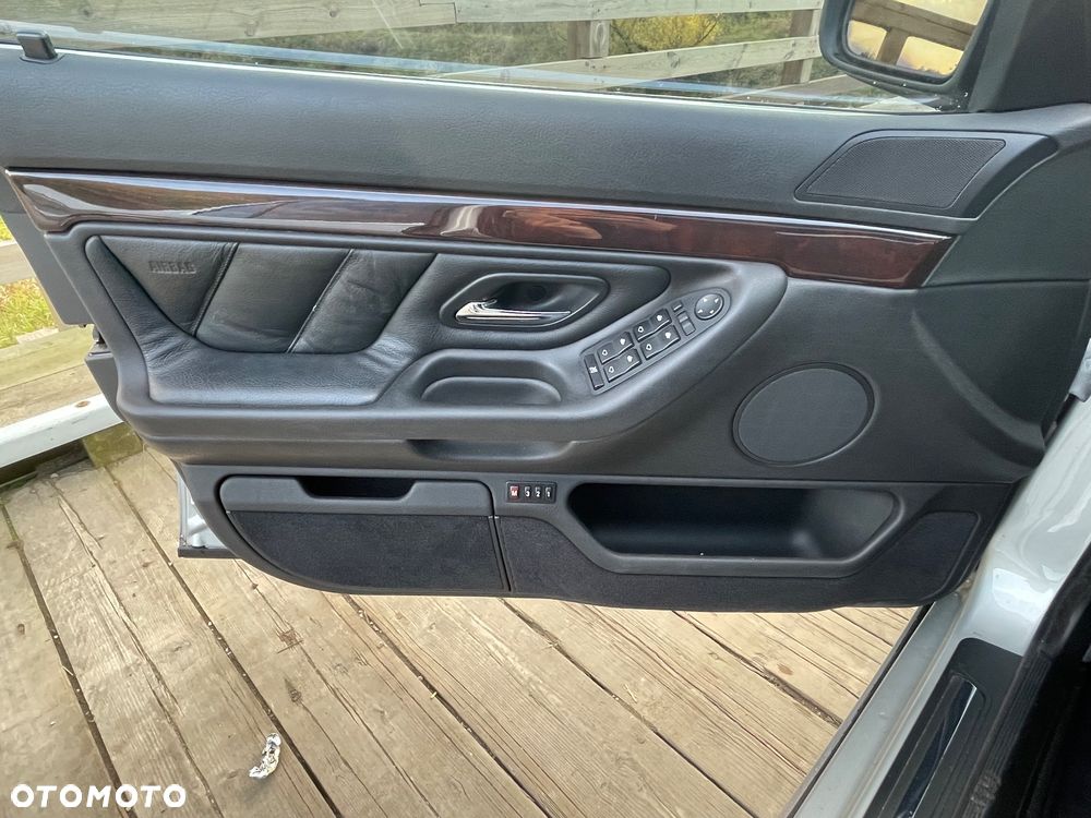 BMW Seria 7 740i - 16