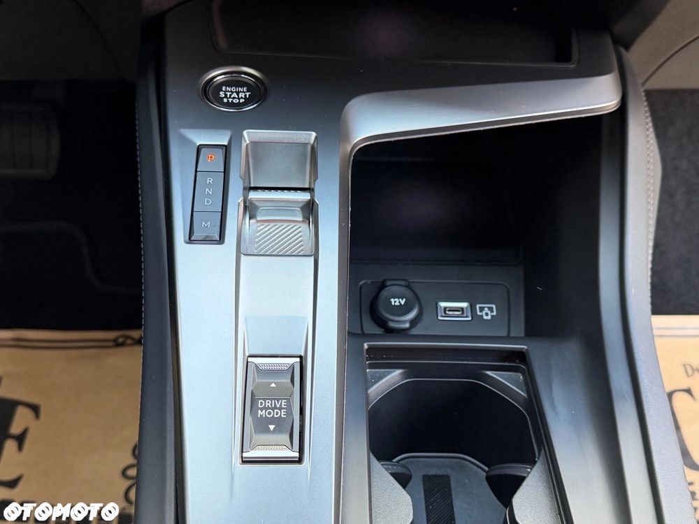Peugeot 308 BlueHDi 130 EAT8 Stop & Start Allure Pack - 11