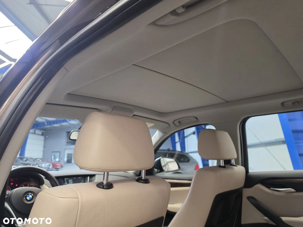 BMW X1 xDrive18d xLine - 30