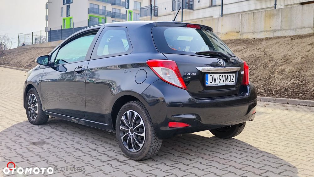 Toyota Yaris 1.4 D-4D Executive - 3