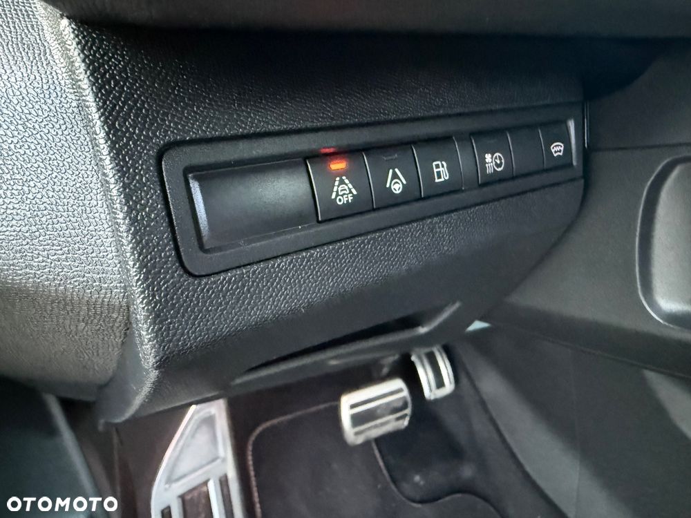 Peugeot 3008 225 e-EAT8 GT Pack - 17