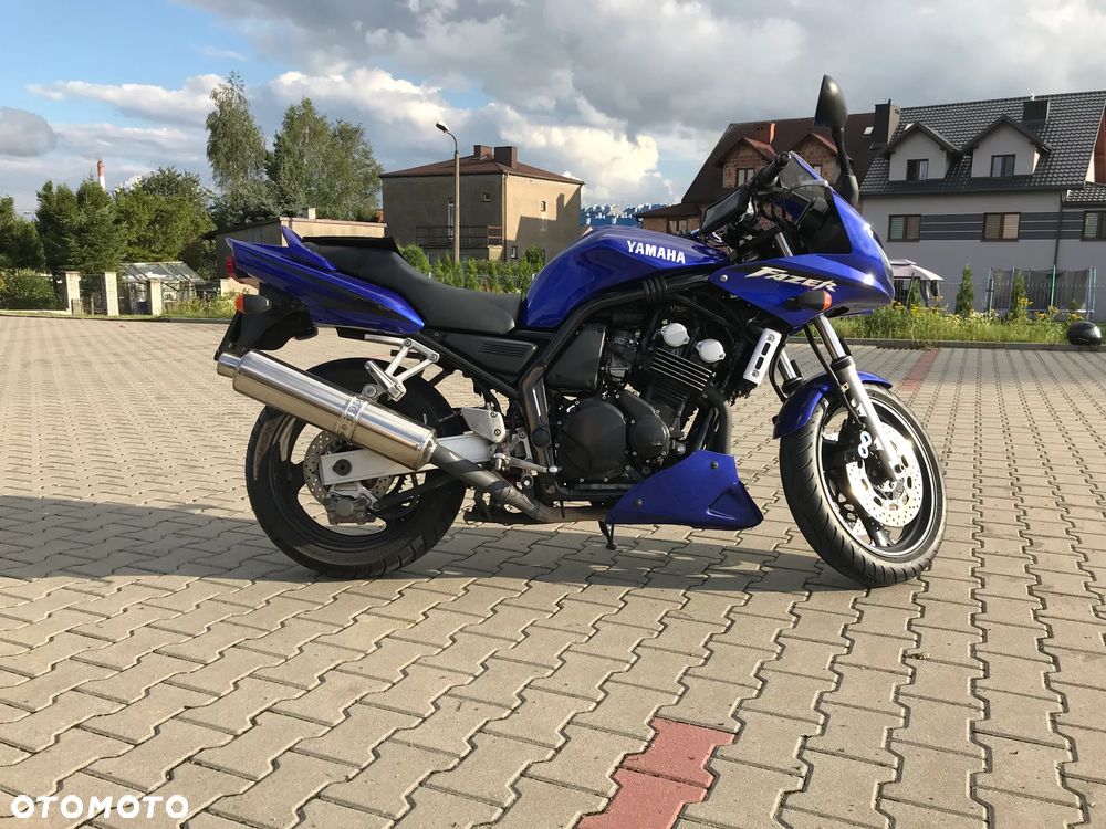 Yamaha FZS - 3