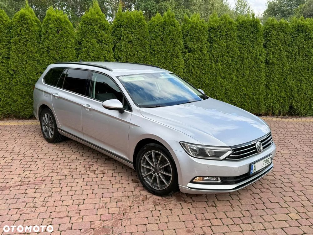 Volkswagen Passat 2.0 TDI SCR Trendline - 8