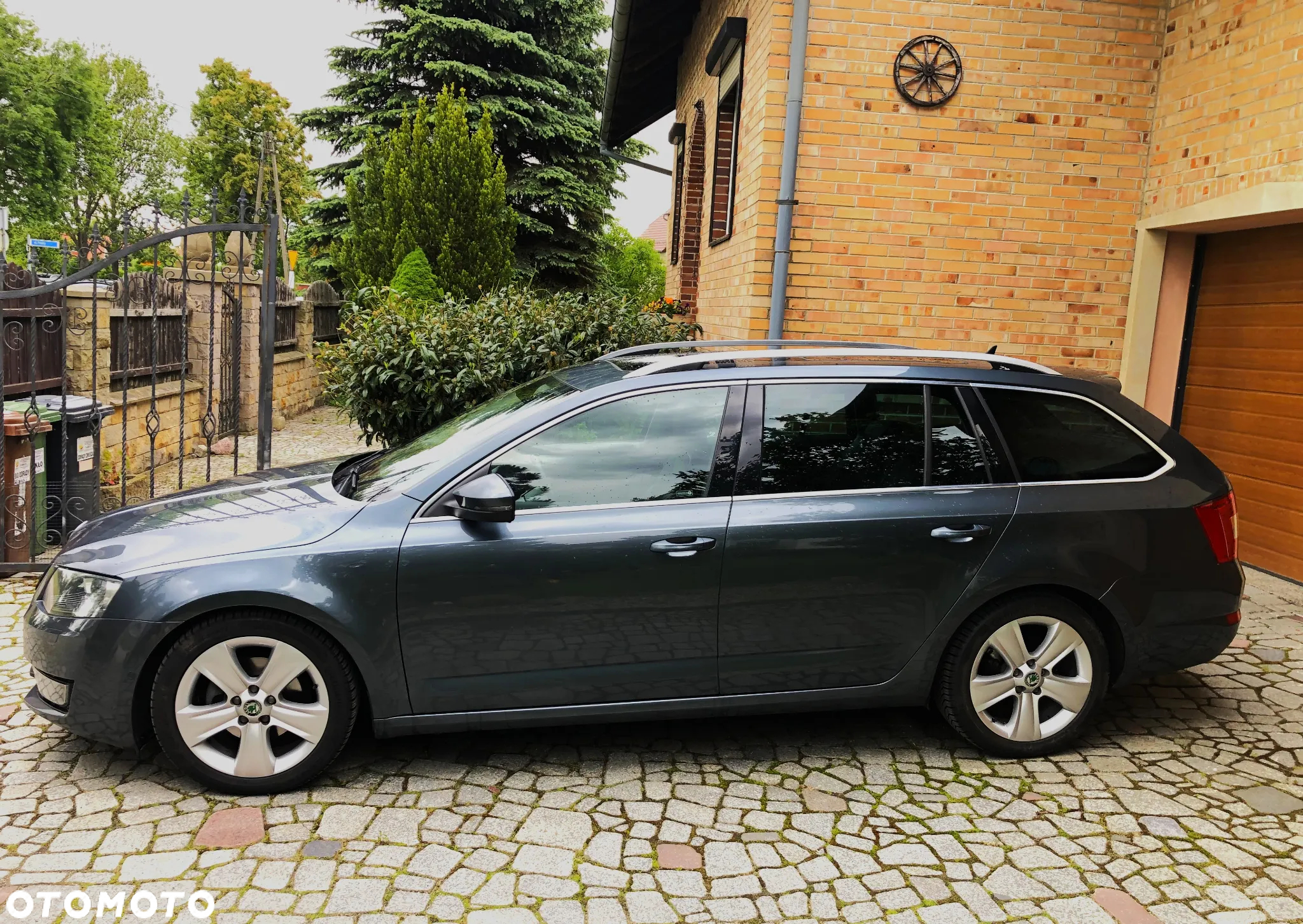 Skoda Octavia Combi 2.0 TDI DSG Style - 8