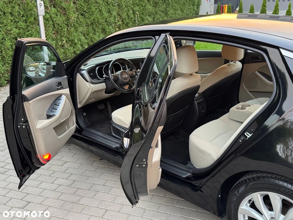 Kia Optima - 11