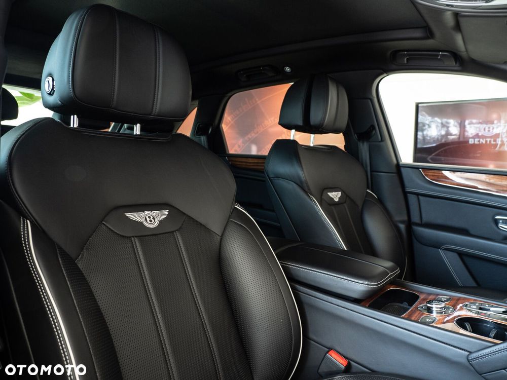 Bentley Bentayga - 31