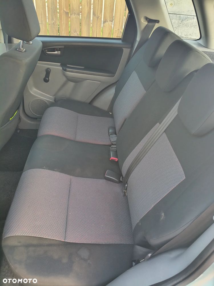 Suzuki SX4 1.5 - 9