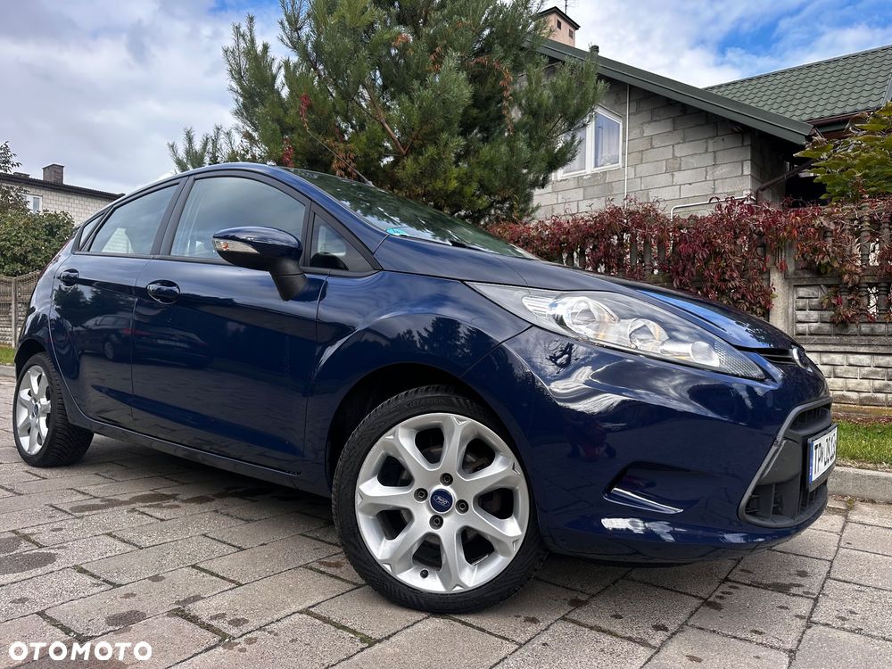 Ford Fiesta 1.4 Champions Edition - 32