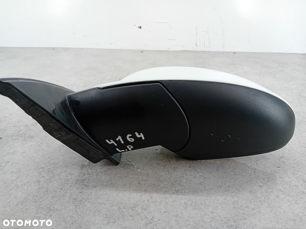 LUSTERKO LEWE OPEL INSIGNIA A 13269563  13268449 Z40R - 2