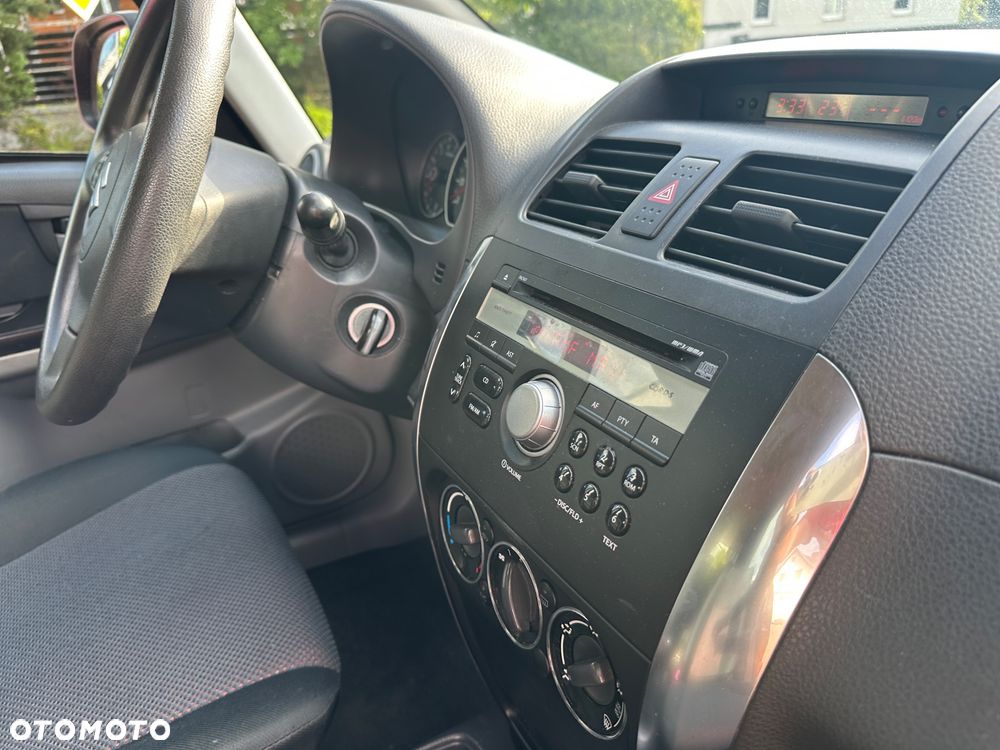Suzuki SX4 - 17