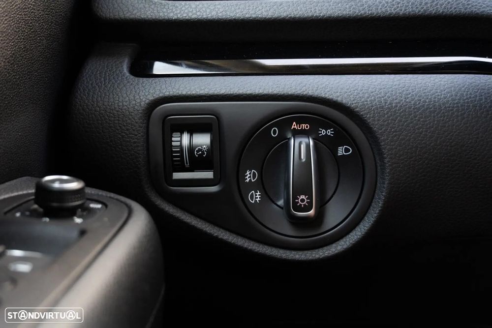 VW Sharan 2.0 TDI Highline - 38