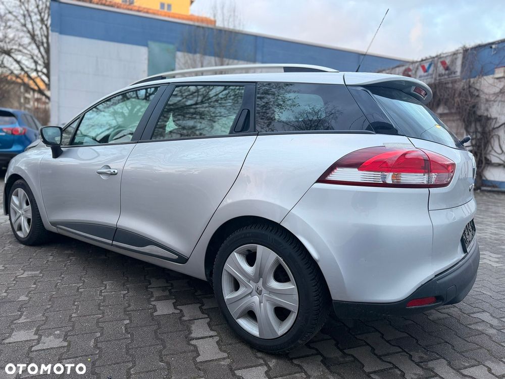 Renault Clio 1.2 16V 75 Experience - 8