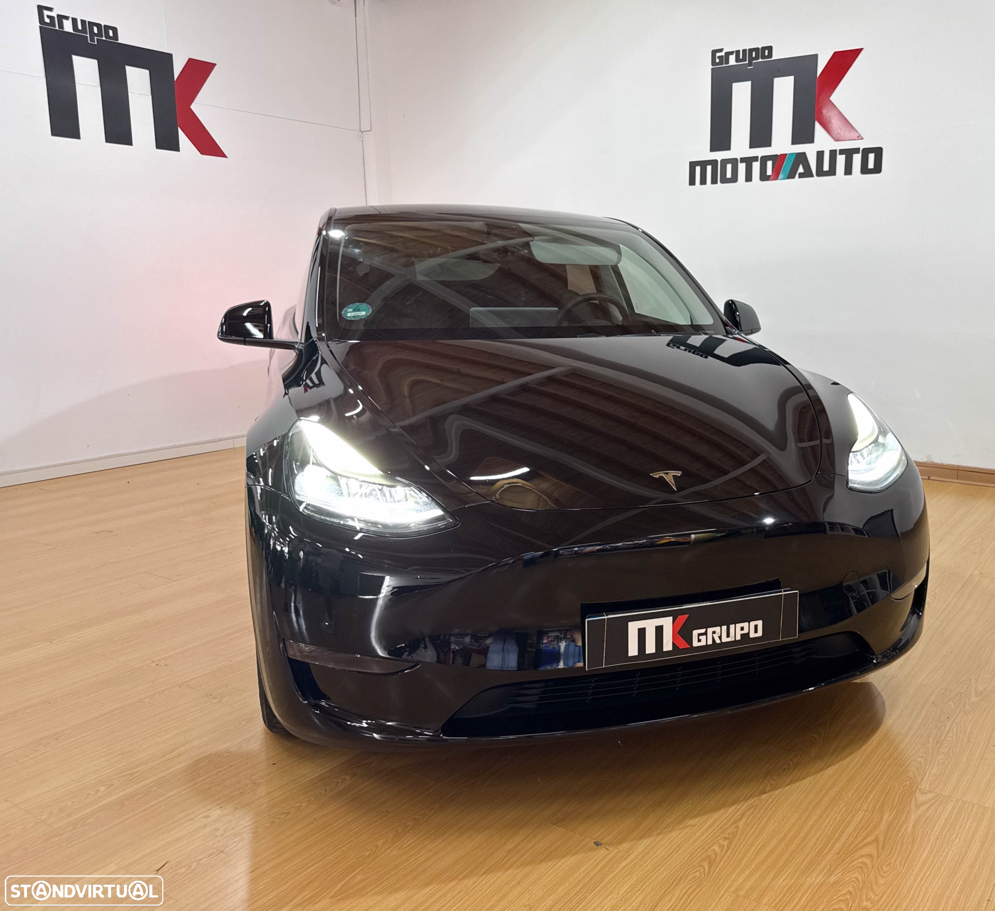 Tesla Model Y Performance Dual Motor AWD - 10