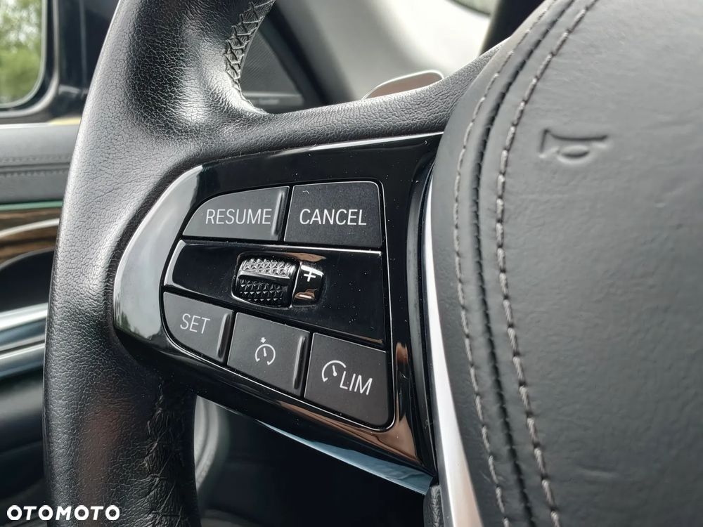 BMW Seria 5 540d xDrive Luxury Line - 37