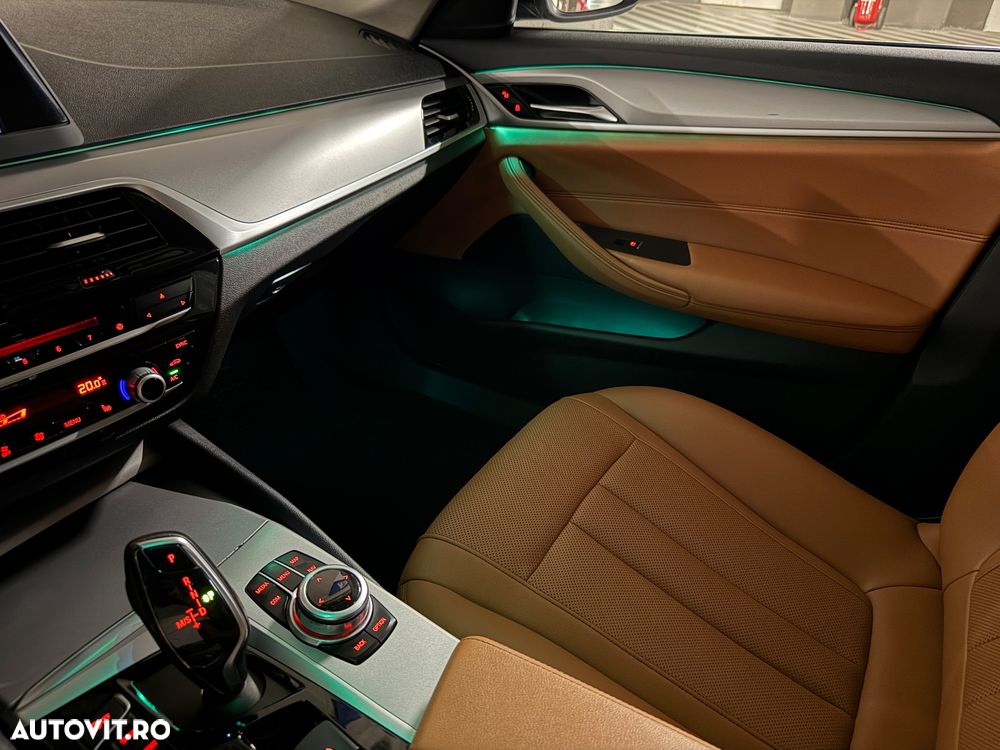 BMW Seria 5 520d AT - 23