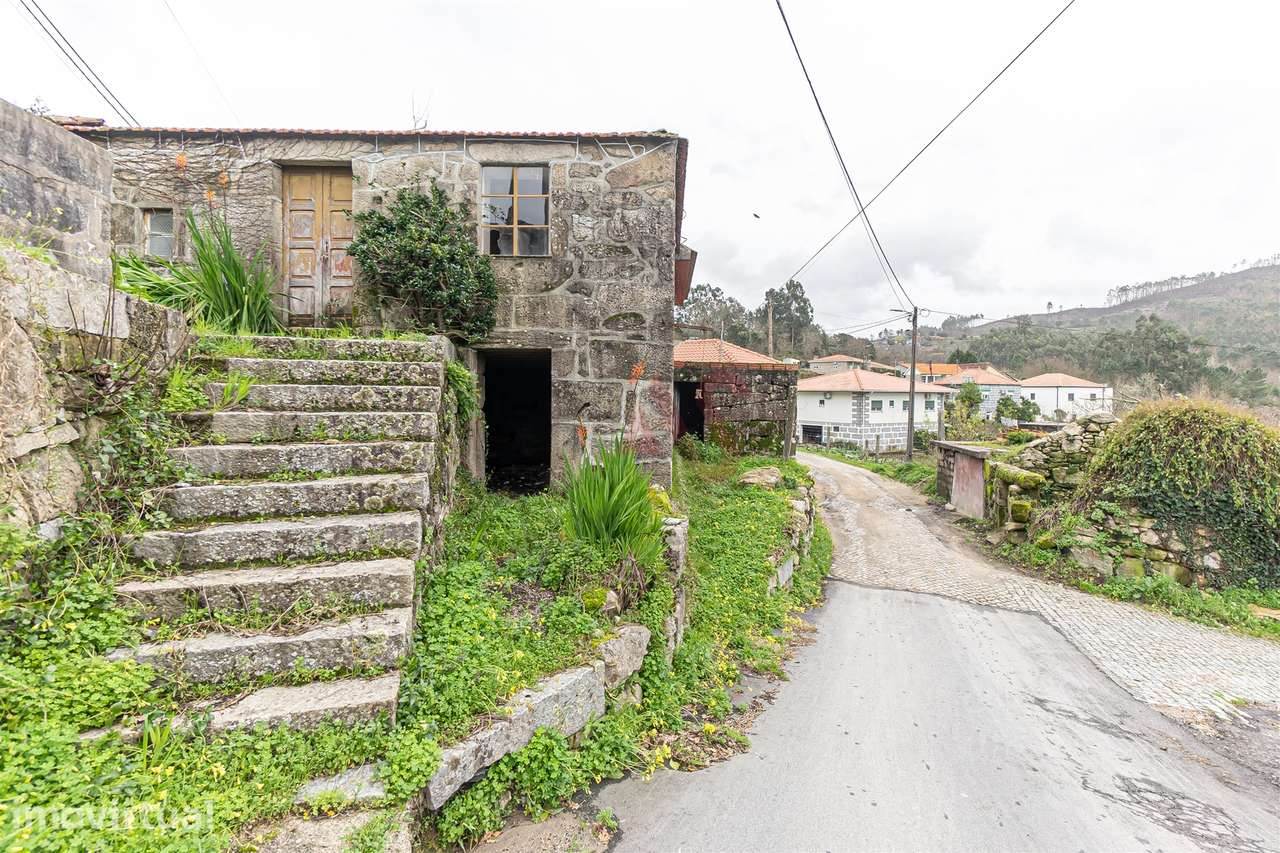 Moradia T4 para Restauro | Excelente oportunidade de investimento |  M - Grande imagem: 4/26