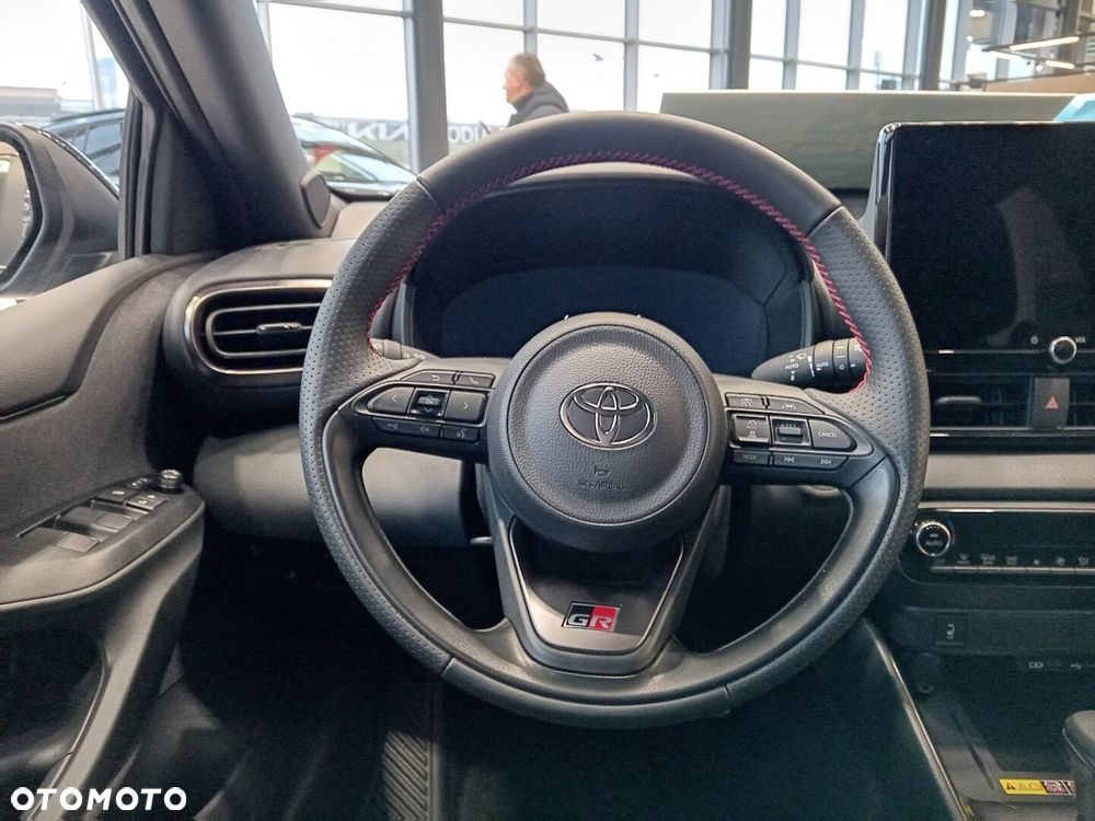 Toyota Yaris - 15