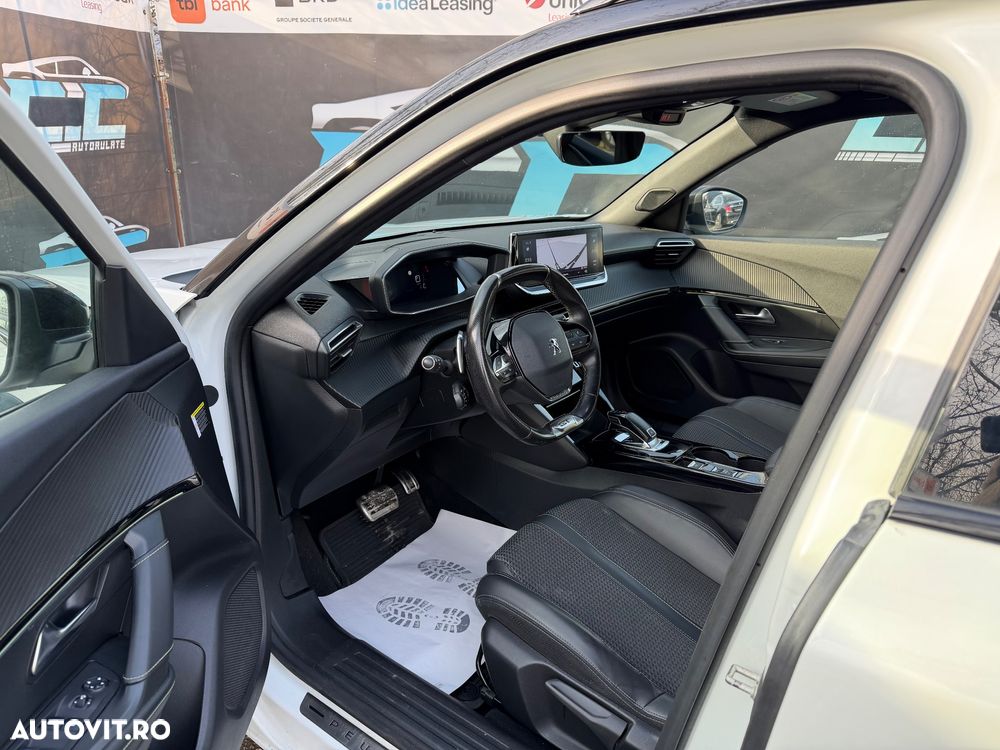 Peugeot 2008 1.5 BlueHDI STT EAT8 GT Line - 12