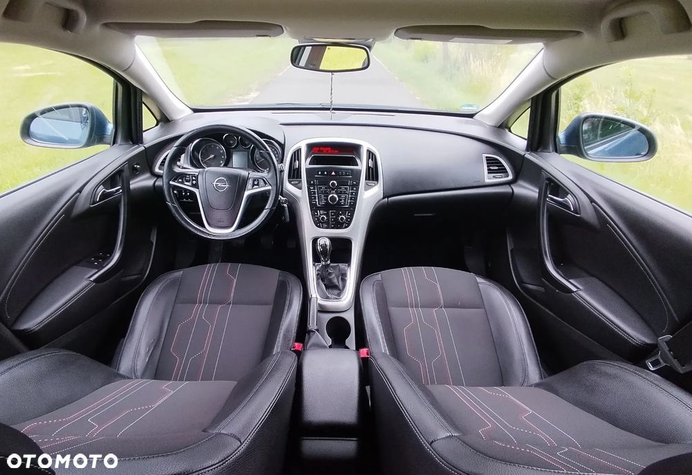 Opel Astra 1.4 EcoFLEX 150 Jahre - 11